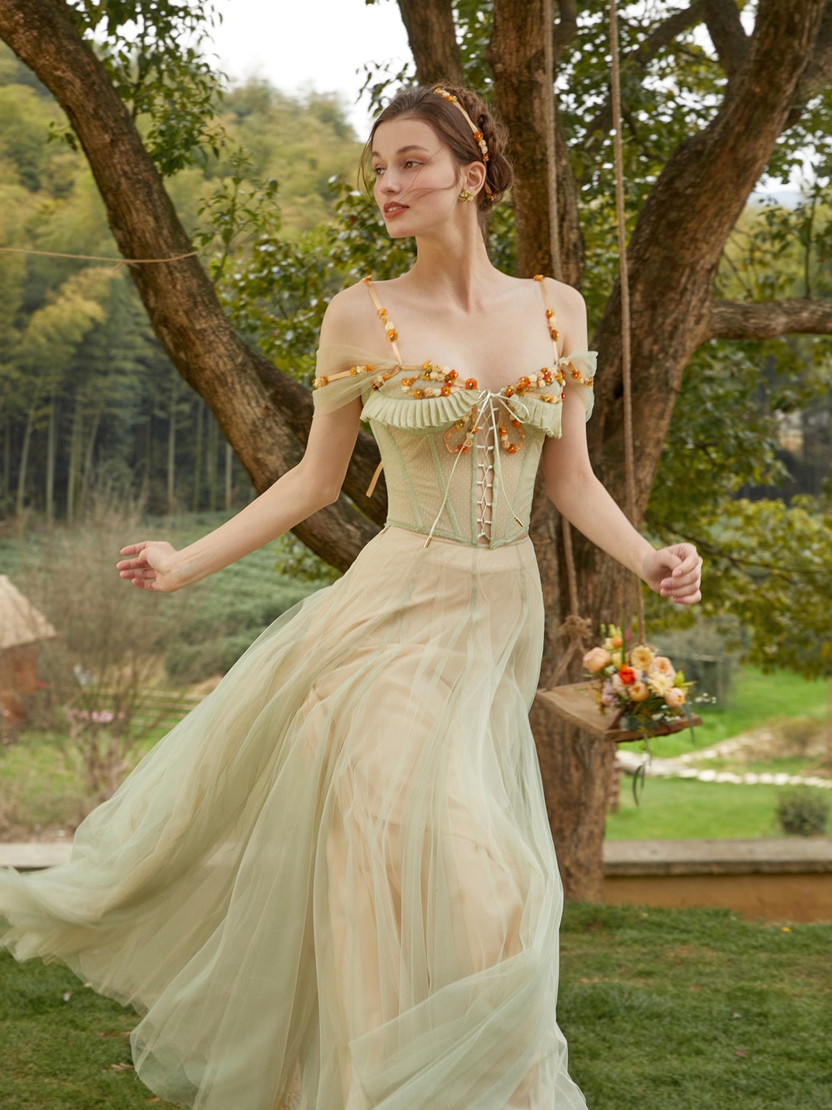Pin by satrak on платья, одежда | Fantasy dress, Fantasy gowns, Glamourous  wedding dress